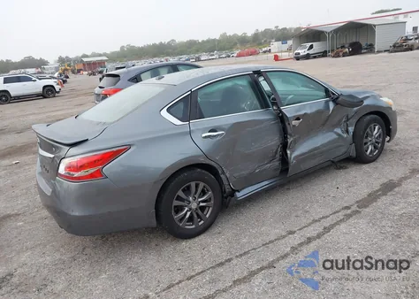 2015 Nissan Altima 2.5 S z USA, uszkodzony, nr VIN 1N4AL3AP3FC483067